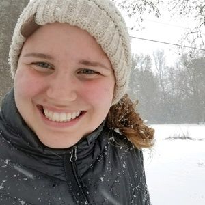 Meet your Posher, Carli